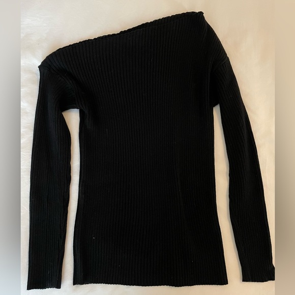 Majorelle Off Shoulder Sweater - Picture 6 of 6